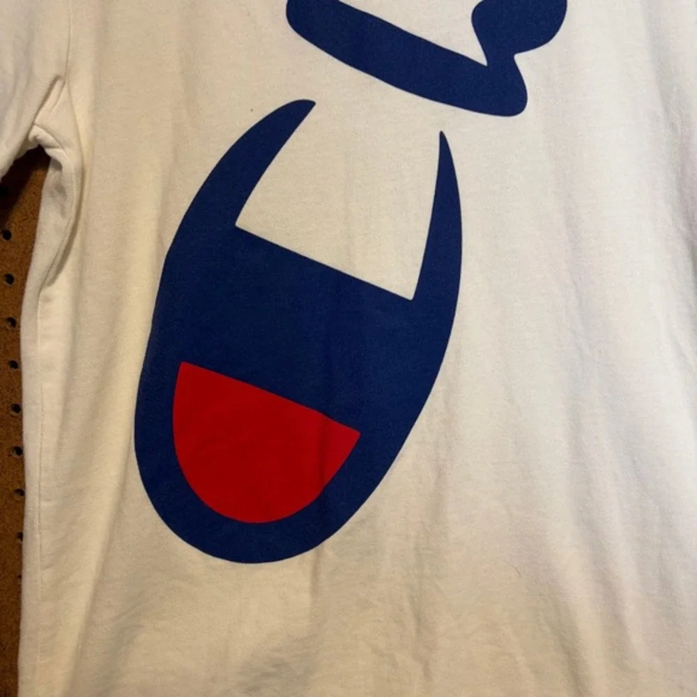 Champion‎ Mens White Big Logo Wrap Around Graphic T-Shirt Medium Streetwear - Picture 6 of 6